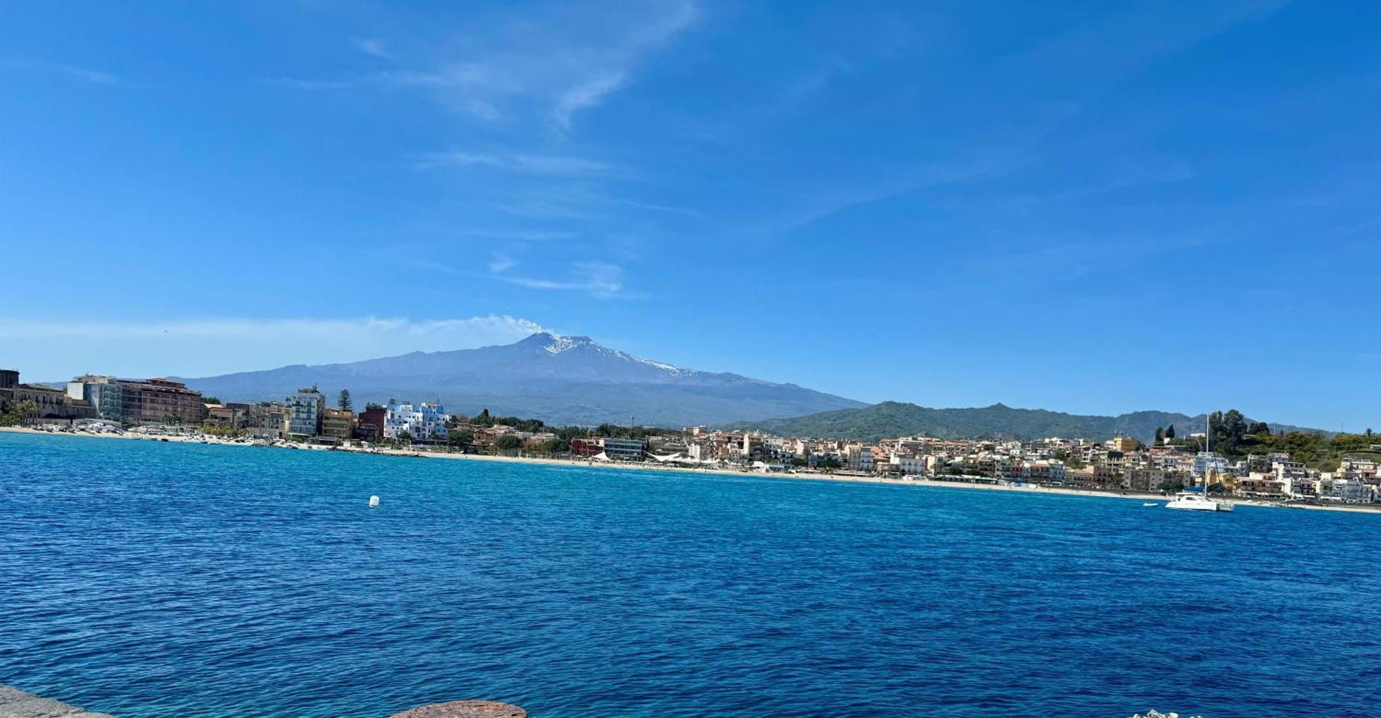 Perla Sul Mare Apartments Giardini Naxos Exteriör bild